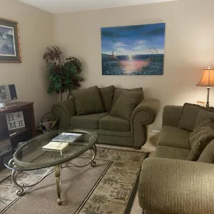 Cozy Comfortable & Convenient Holiday home Pensacola