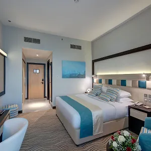 Avenue 3*, Dubaj Spojené arabské emiráty